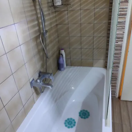 Fully Furnished In The Heart Of *